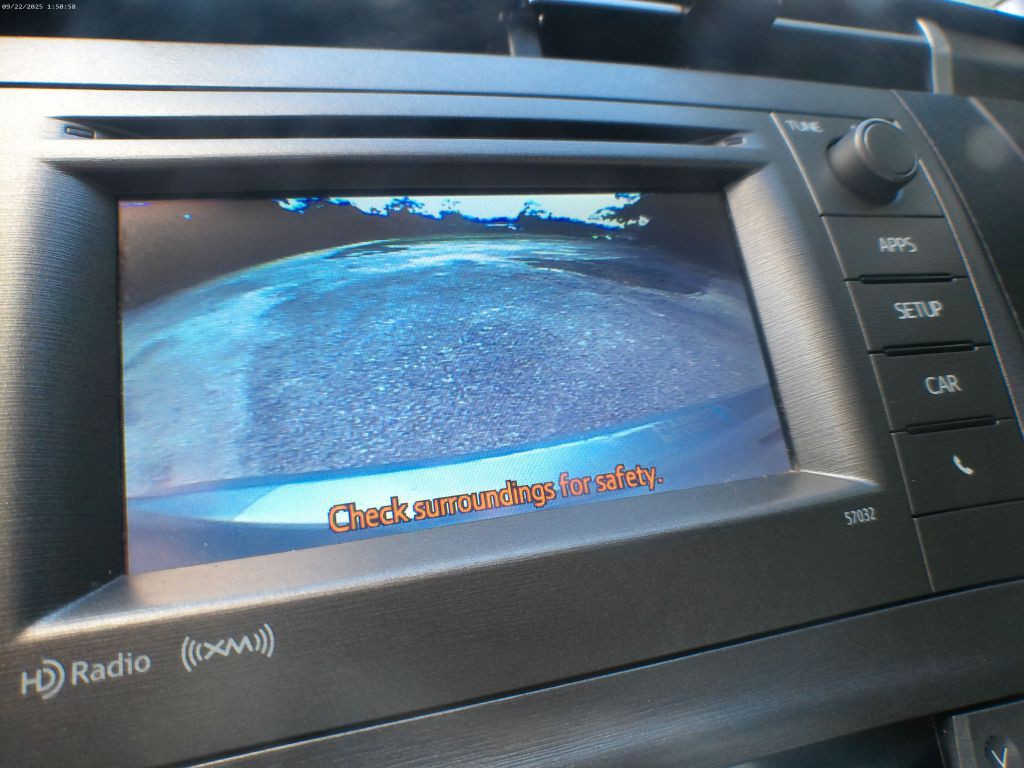 2014 Toyota Prius Image 14