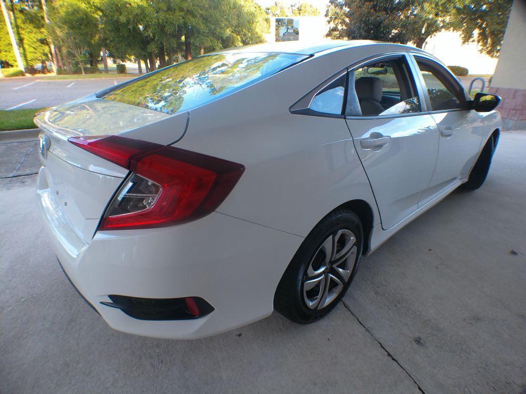 2017 Honda Civic Image 3