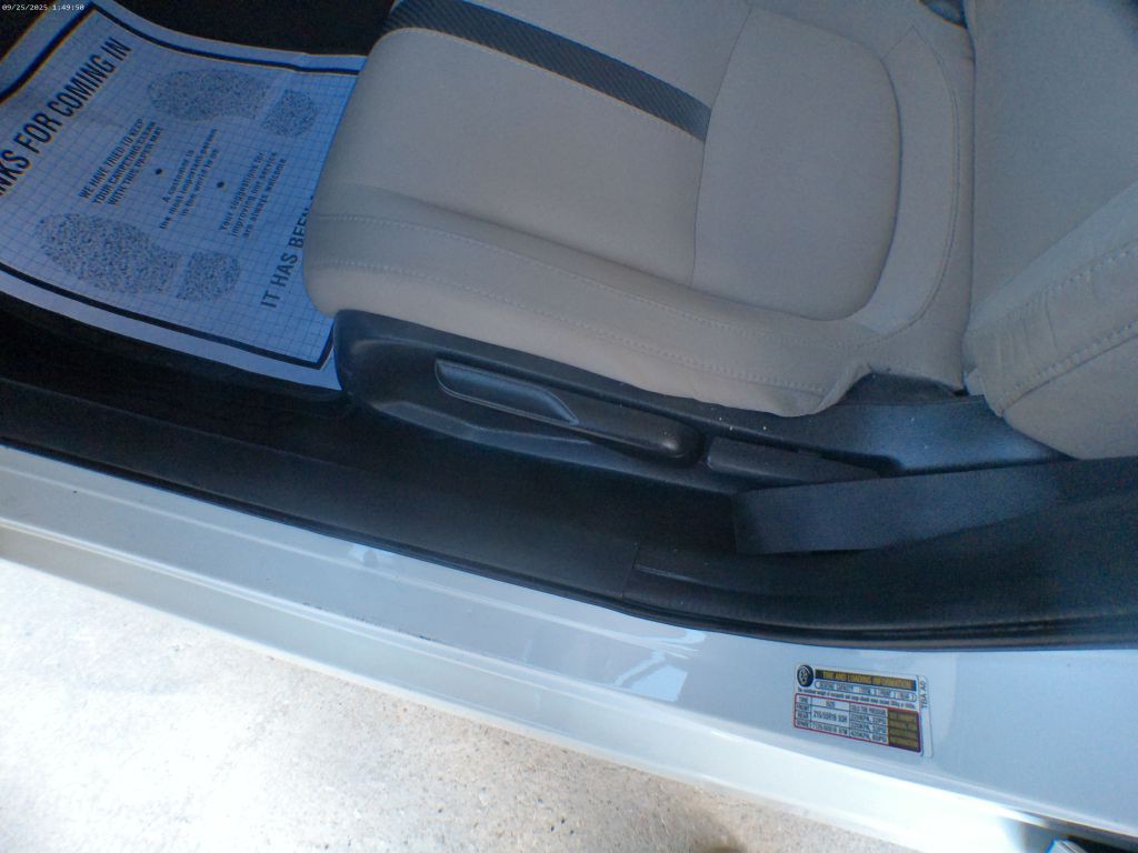 2017 Honda Civic Image 10