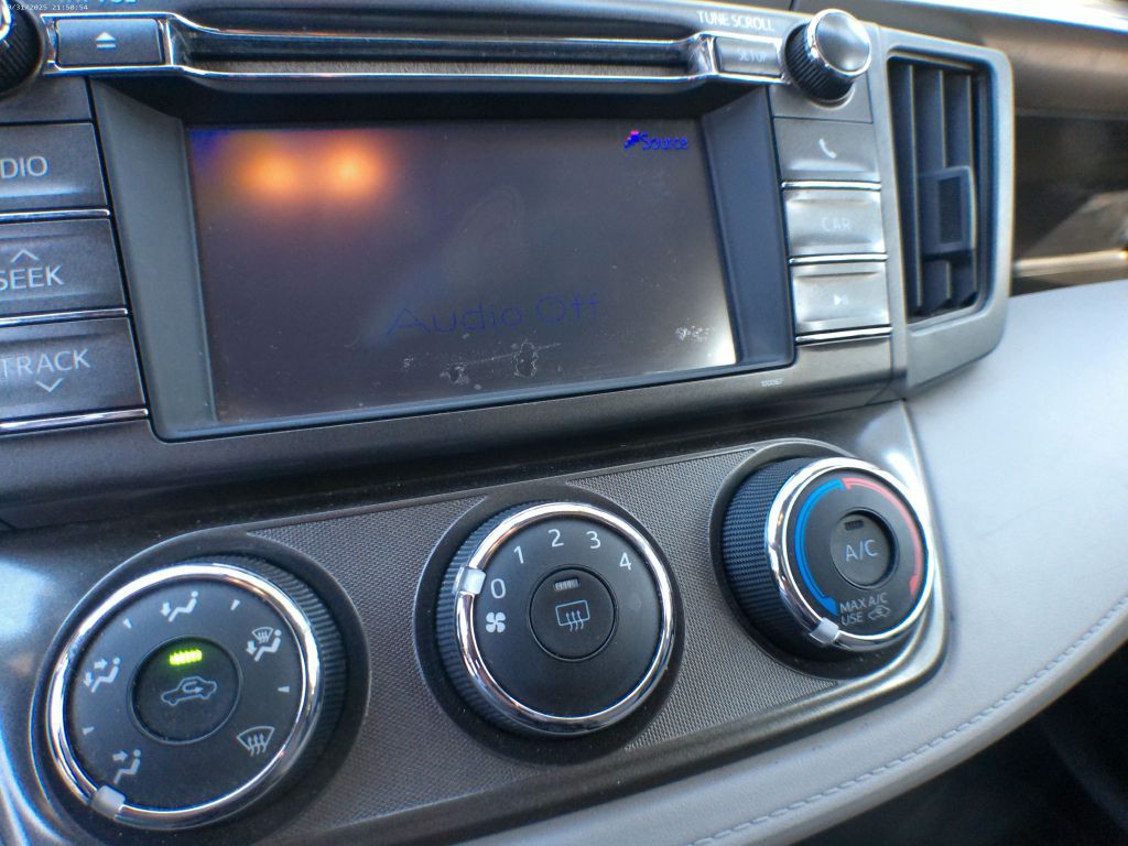 2013 Toyota Rav4 Image 11