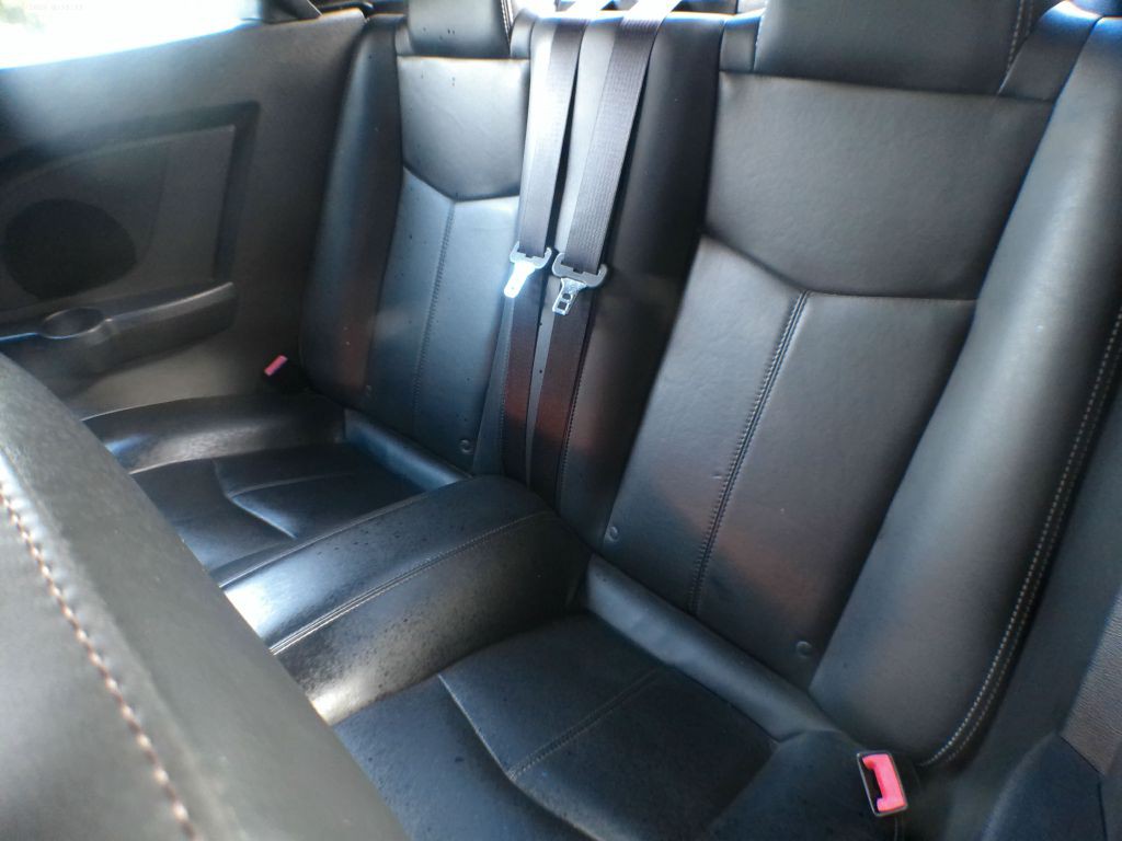 2011 Chrysler 200 Image 6