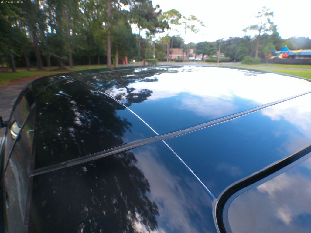 2011 Chrysler 200 Image 18