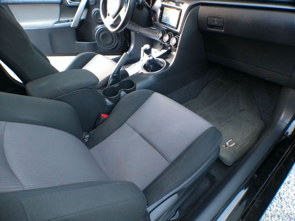 2016 Scion tC Image 13