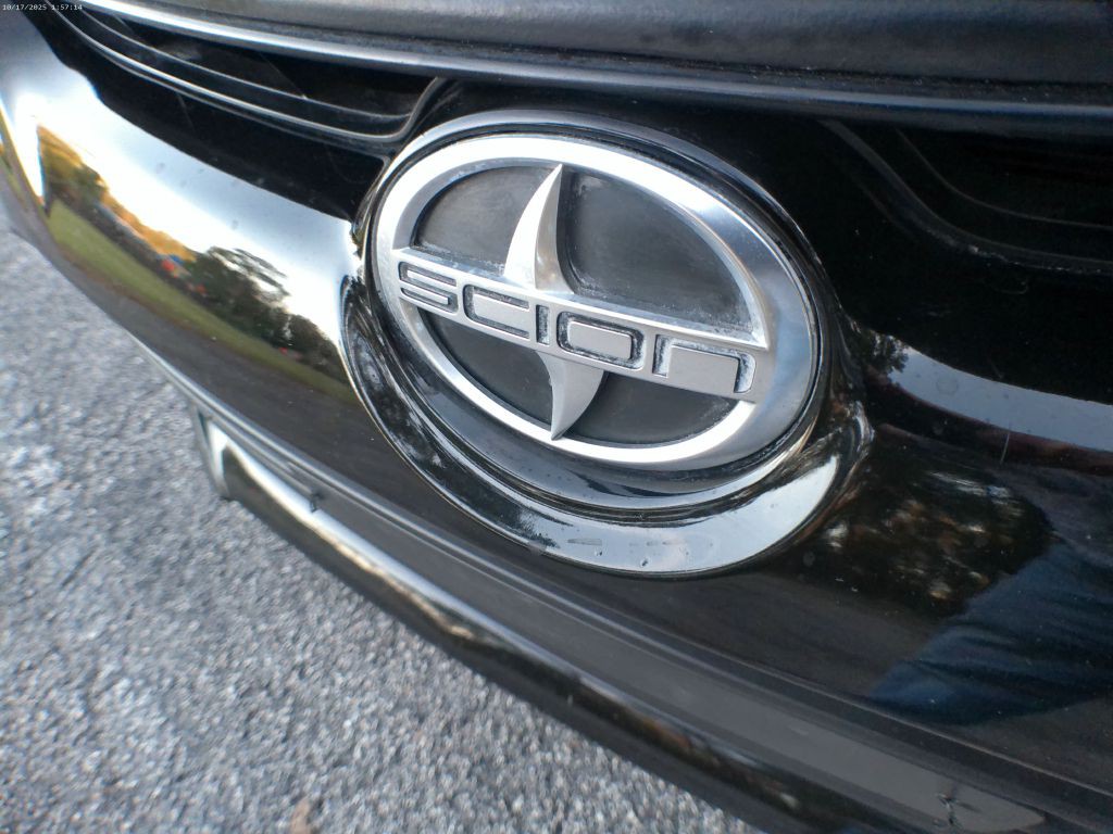 2016 Scion tC Image 20