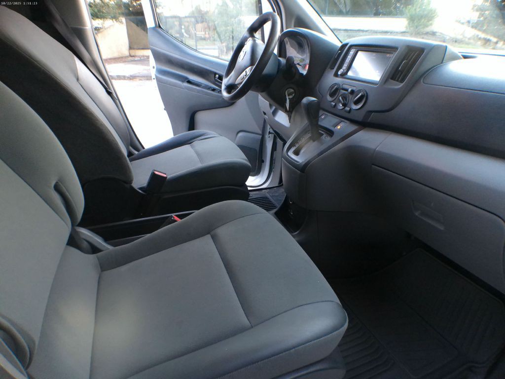 2021 Nissan NV200 Image 6