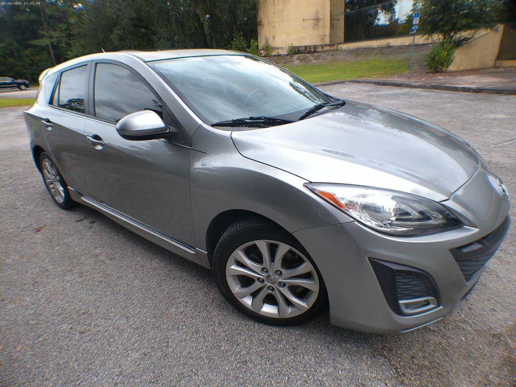 2011 Mazda Mazda3 Image 2