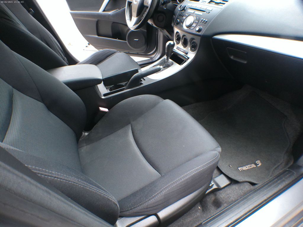 2011 Mazda Mazda3 Image 6
