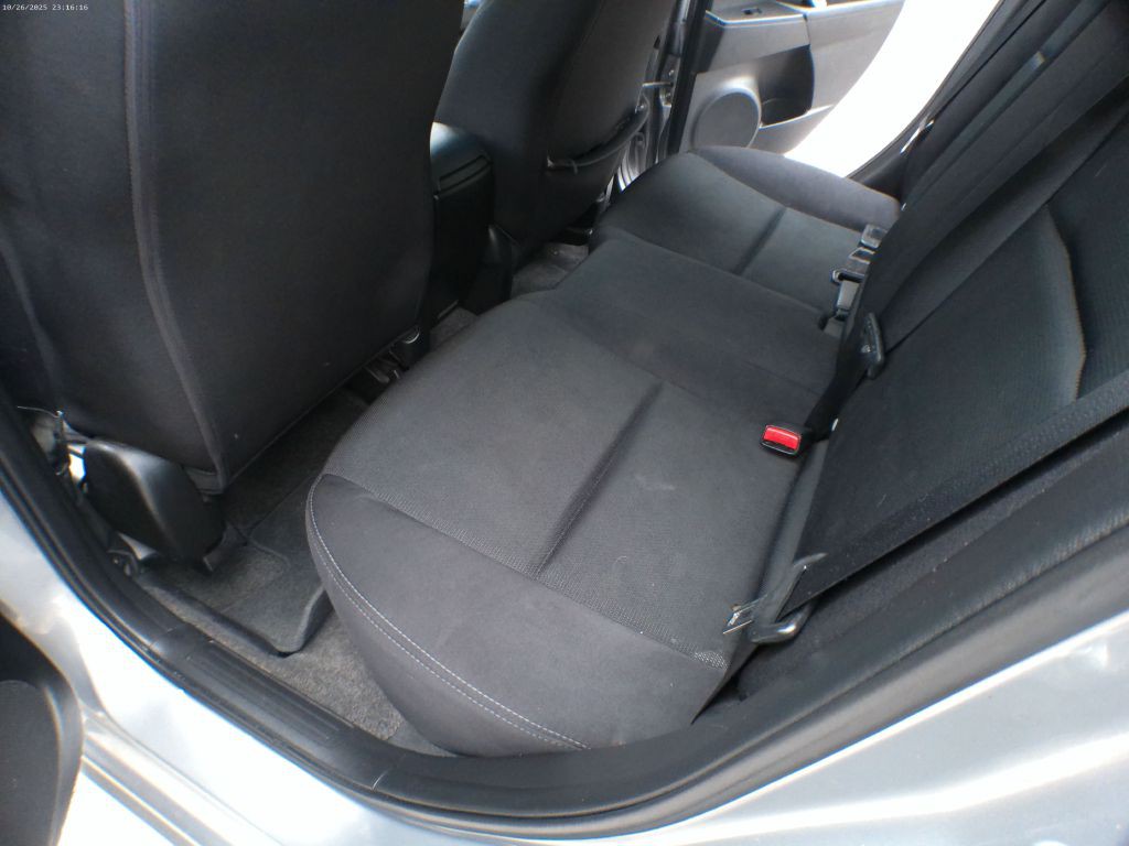 2011 Mazda Mazda3 Image 8