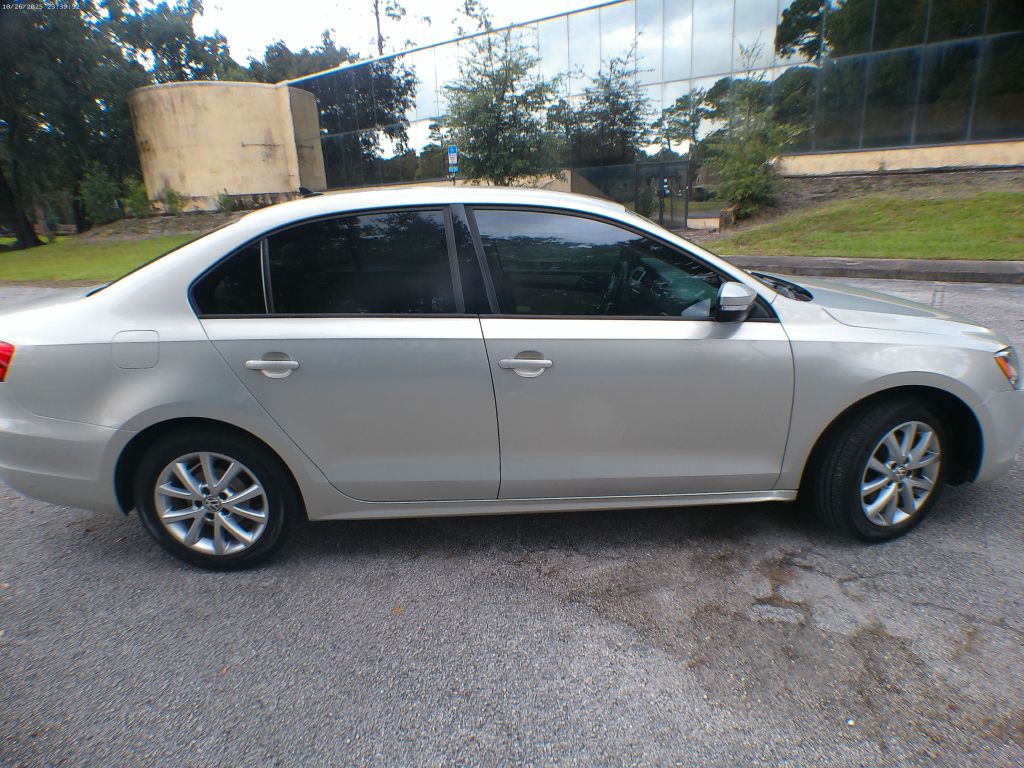2011 Volkswagen Jetta Image 15
