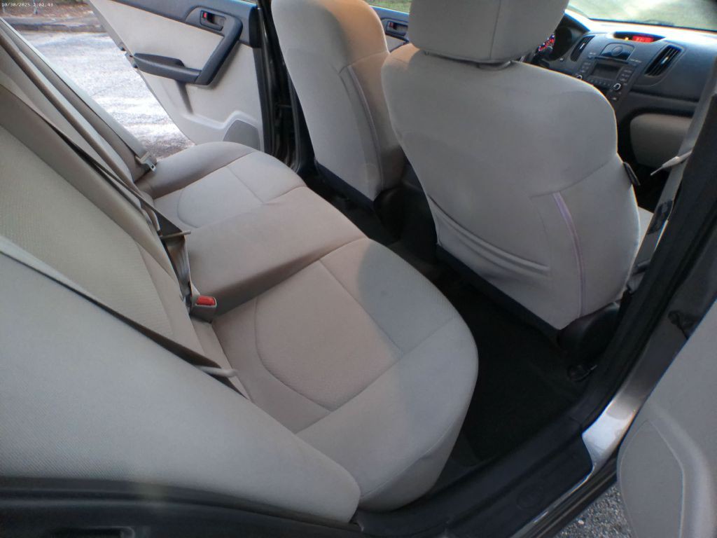 2012 Kia Forte Image 8