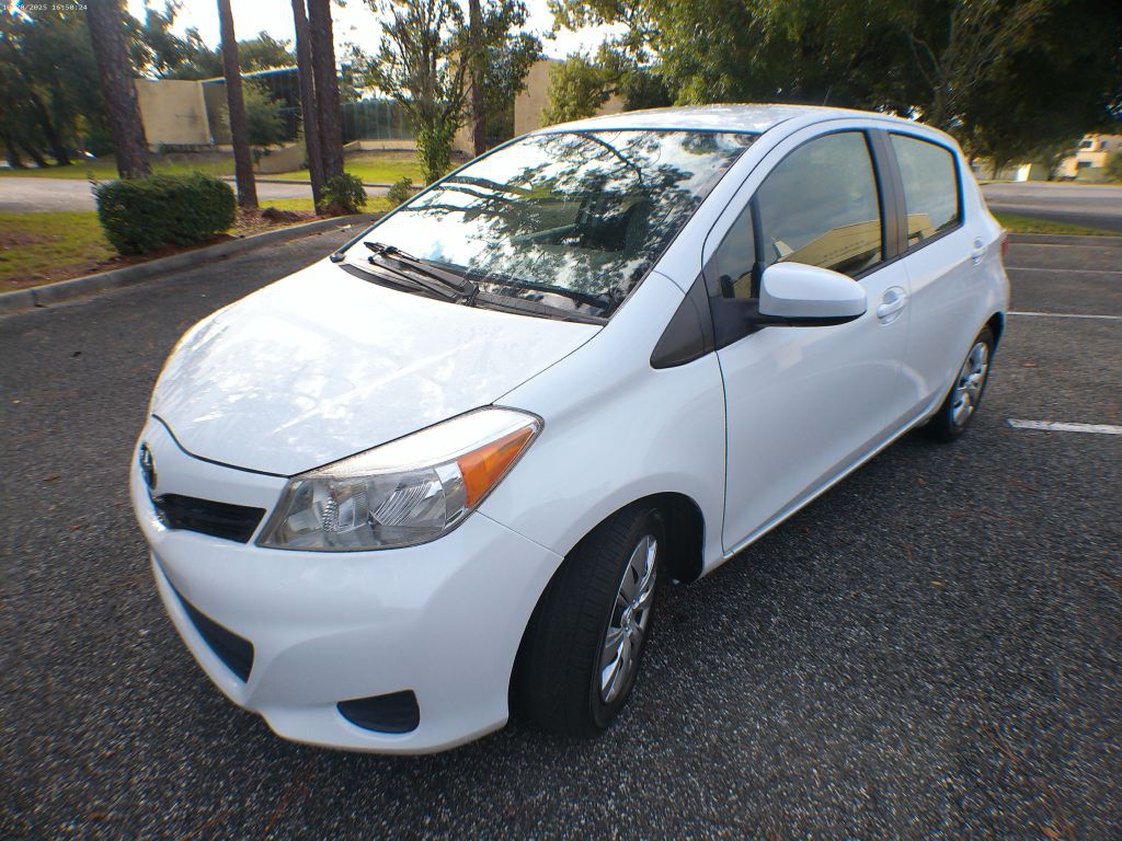 2012 Toyota Yaris Image 1