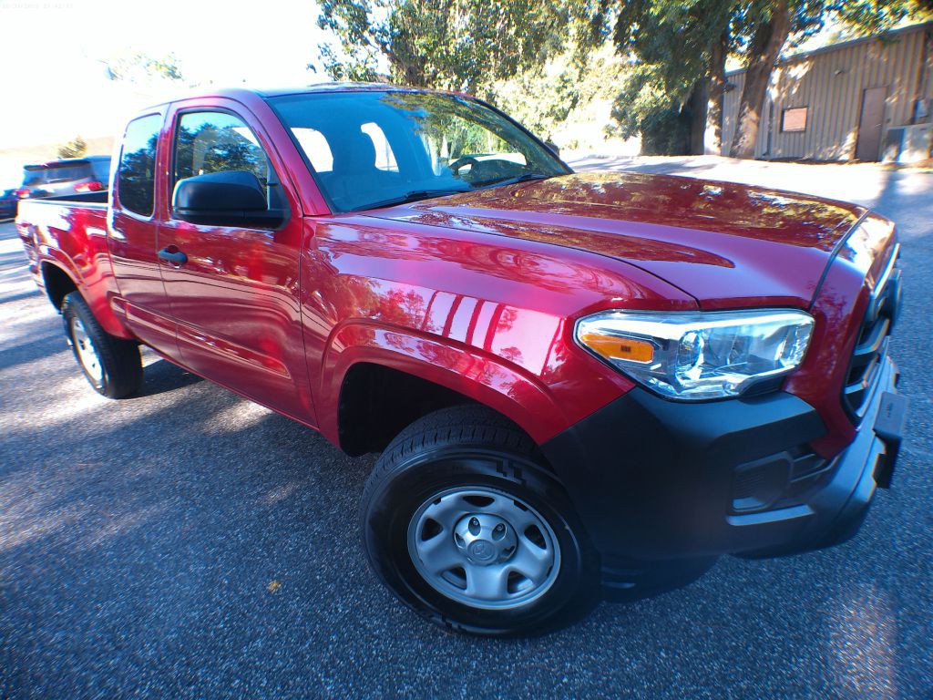 2019 Toyota Tacoma Image 2