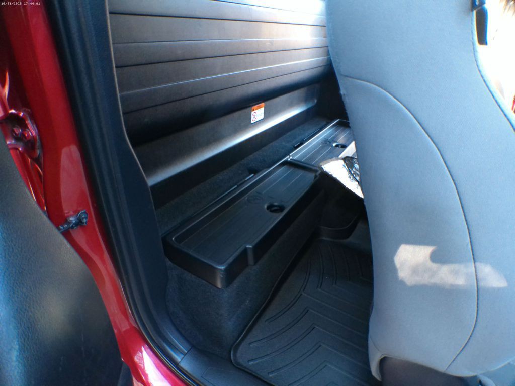 2019 Toyota Tacoma Image 8