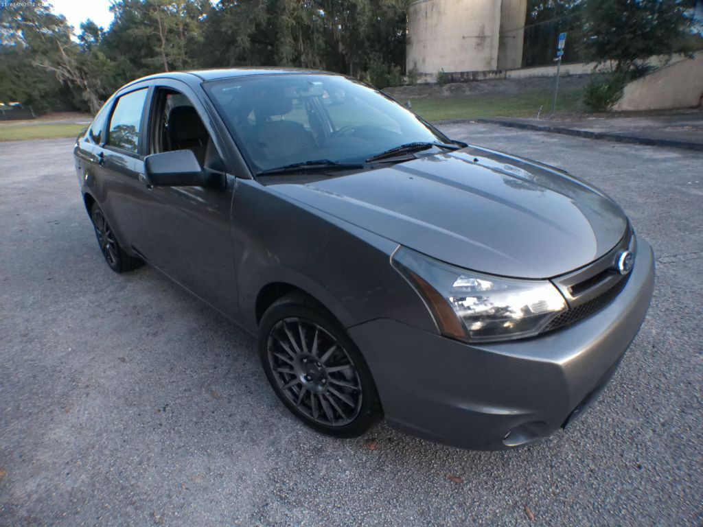 2011 Ford Focus Image 2