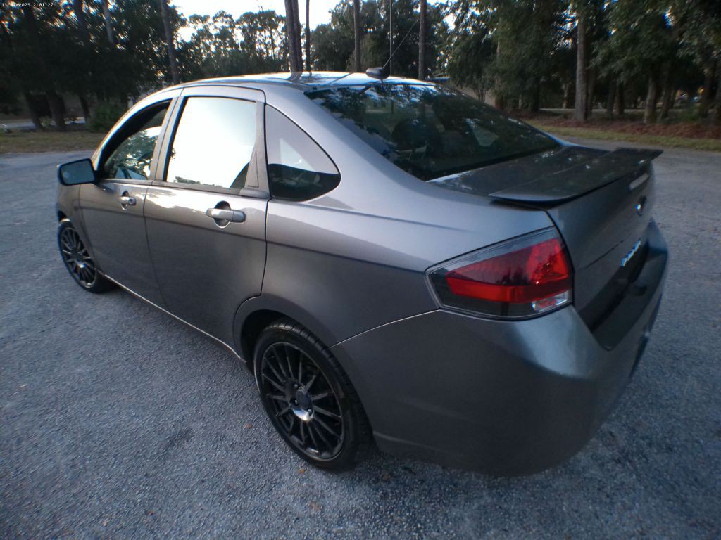 2011 Ford Focus Image 4