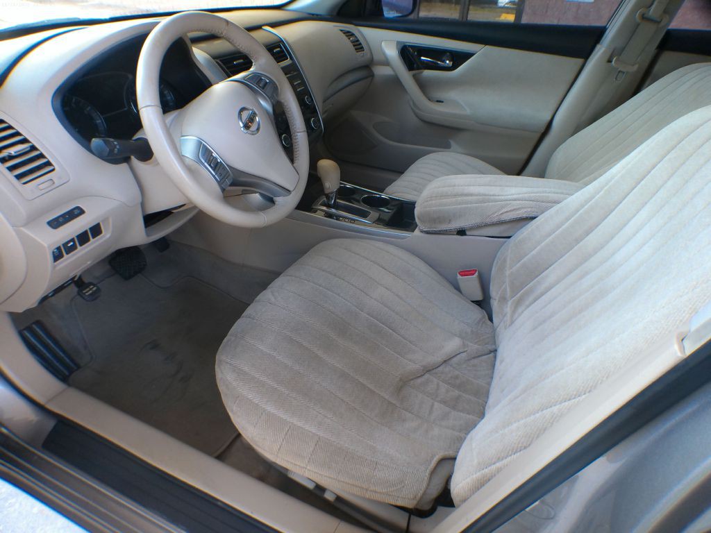 2013 Nissan Altima Image 5