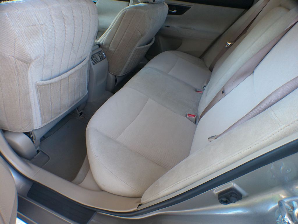 2013 Nissan Altima Image 6