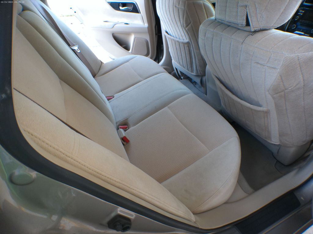 2013 Nissan Altima Image 8
