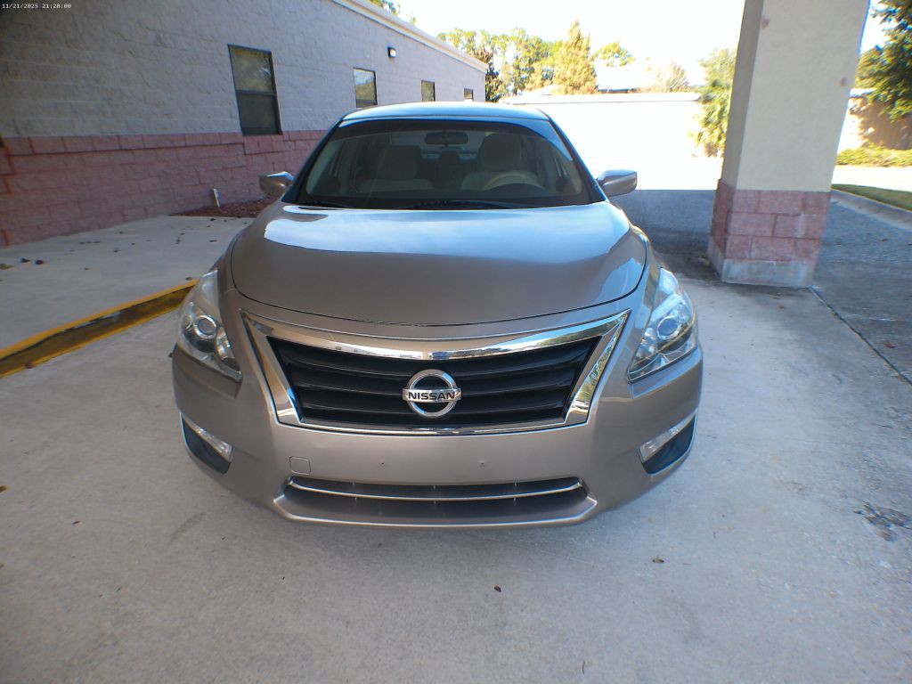 2013 Nissan Altima Image 13