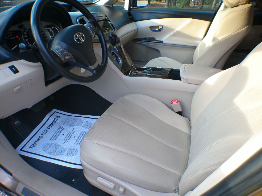 2010 Toyota Venza Image 5