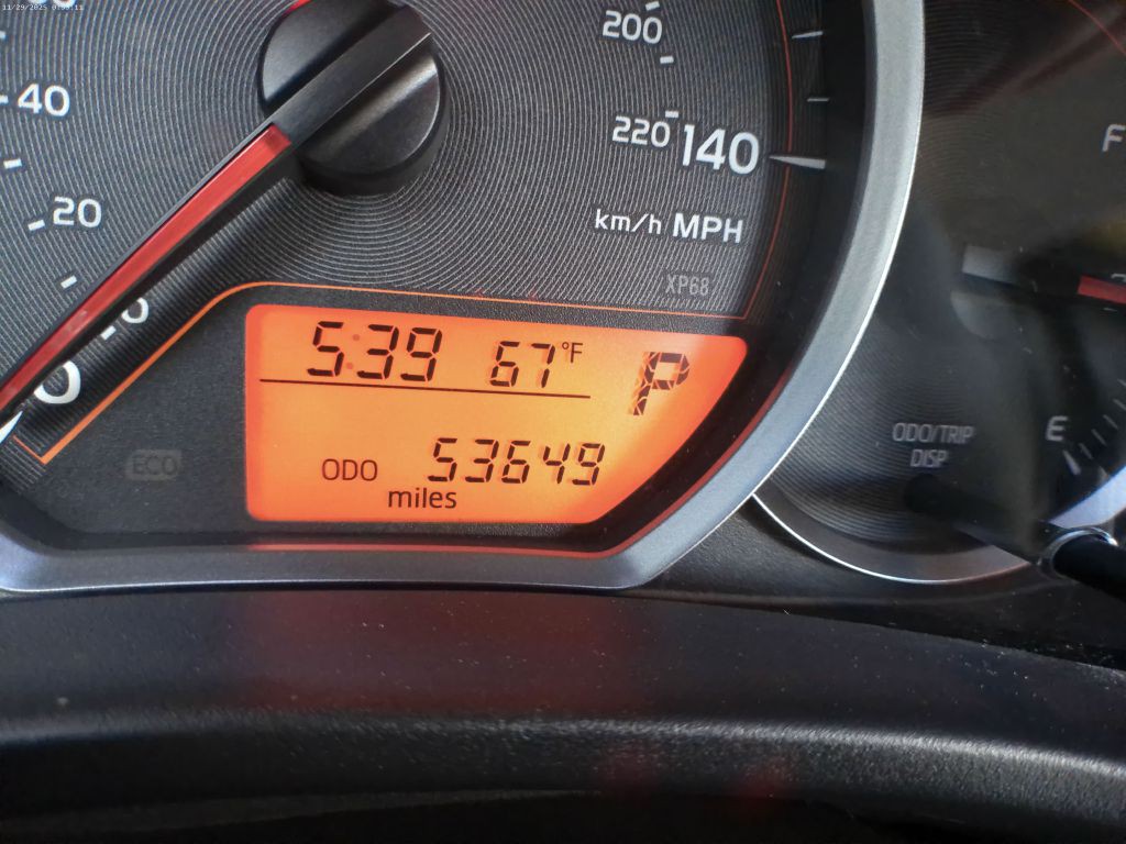 2013 Toyota Yaris Image 10