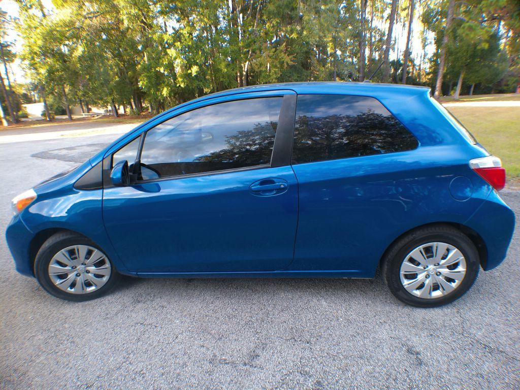 2013 Toyota Yaris Image 12