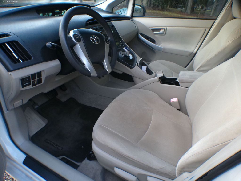 2011 Toyota Prius Image 5