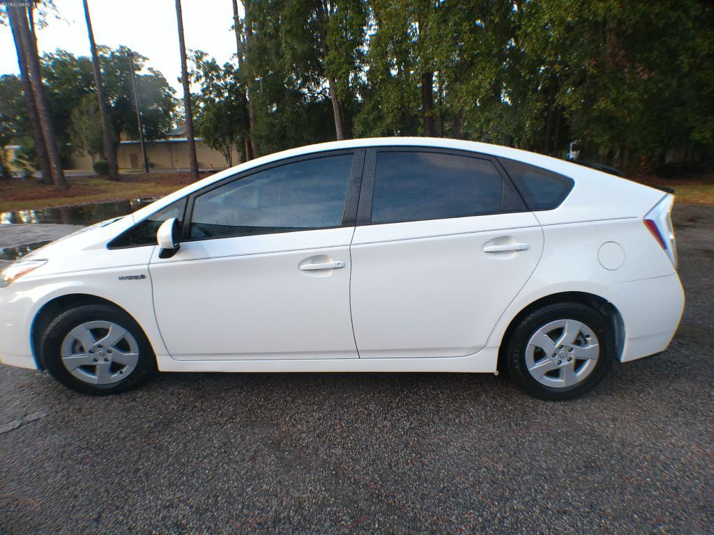 2011 Toyota Prius Image 13