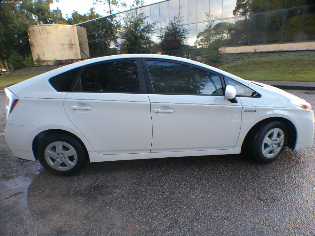 2011 Toyota Prius Image 14