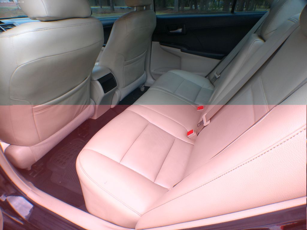 2012 Toyota Camry Image 6