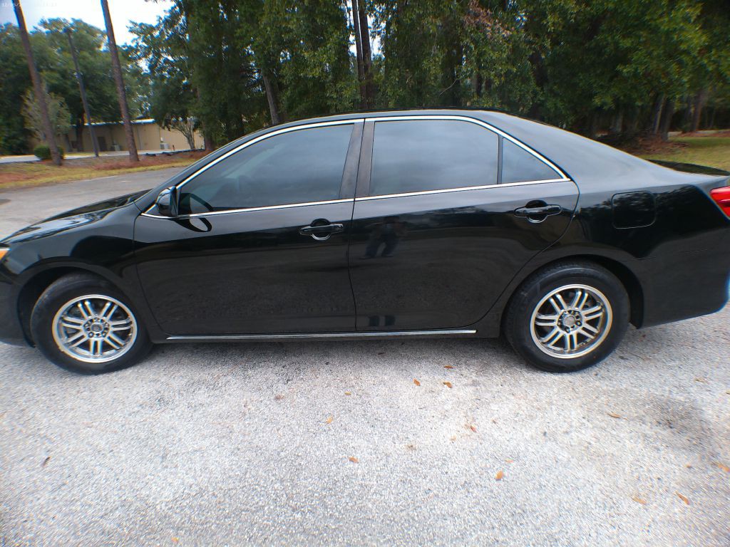 2012 Toyota Camry Image 15