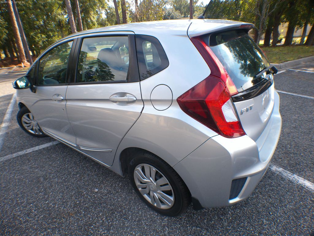2015 Honda Fit Image 4