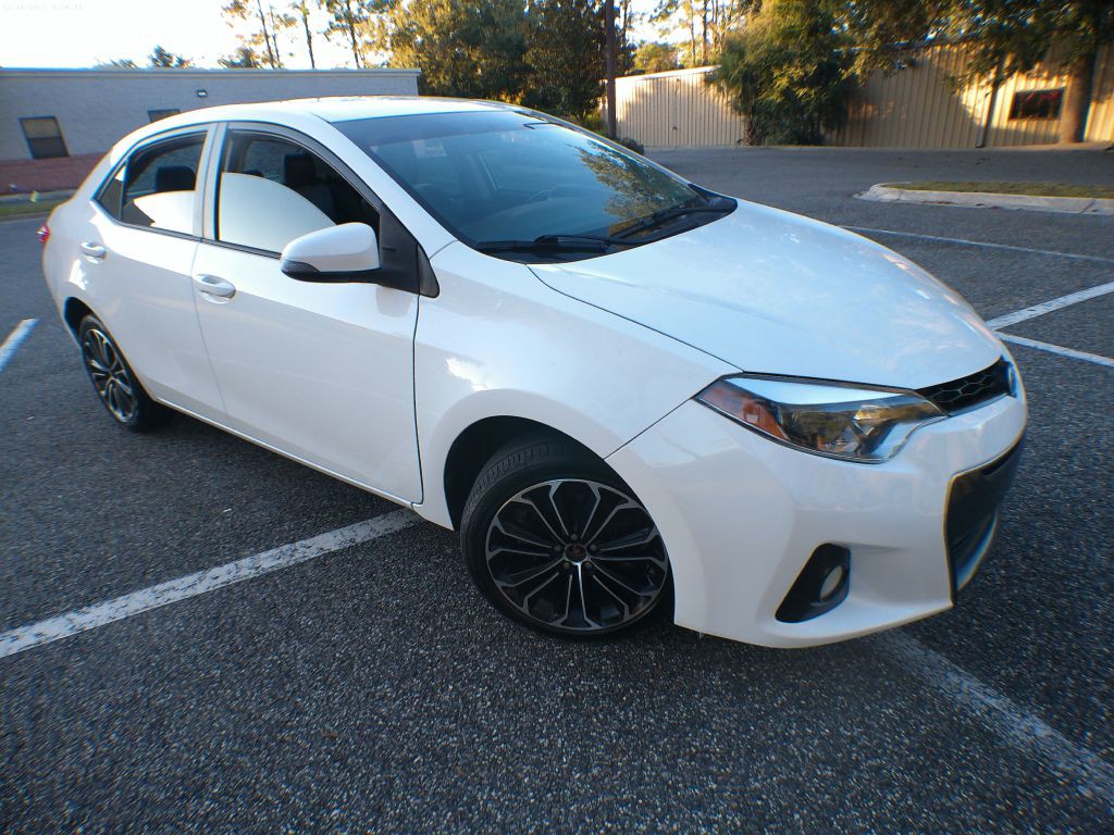 2015 Toyota Corolla Image 2