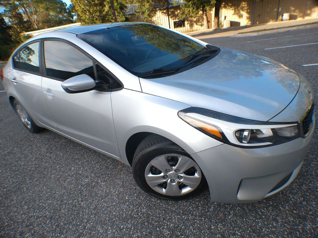 2018 Kia Forte Image 2