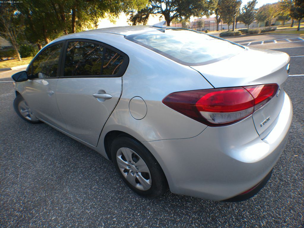 2018 Kia Forte Image 4