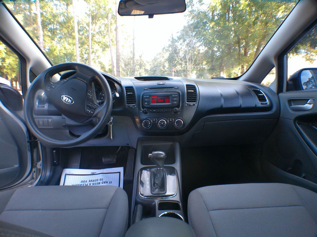 2018 Kia Forte Image 11