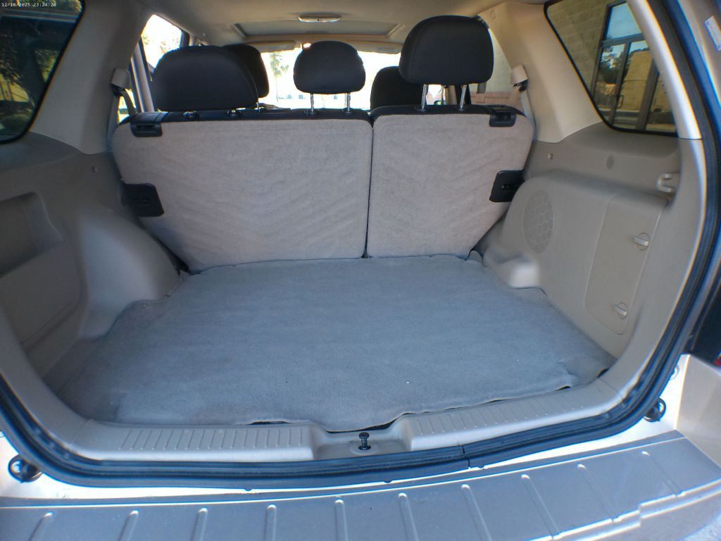 2007 Ford Escape Image 9