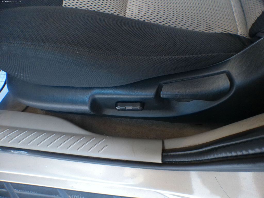 2007 Ford Escape Image 11