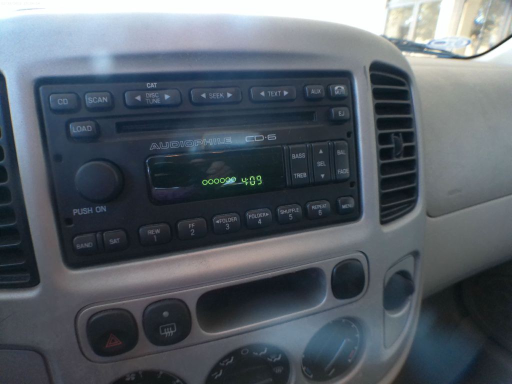 2007 Ford Escape Image 12