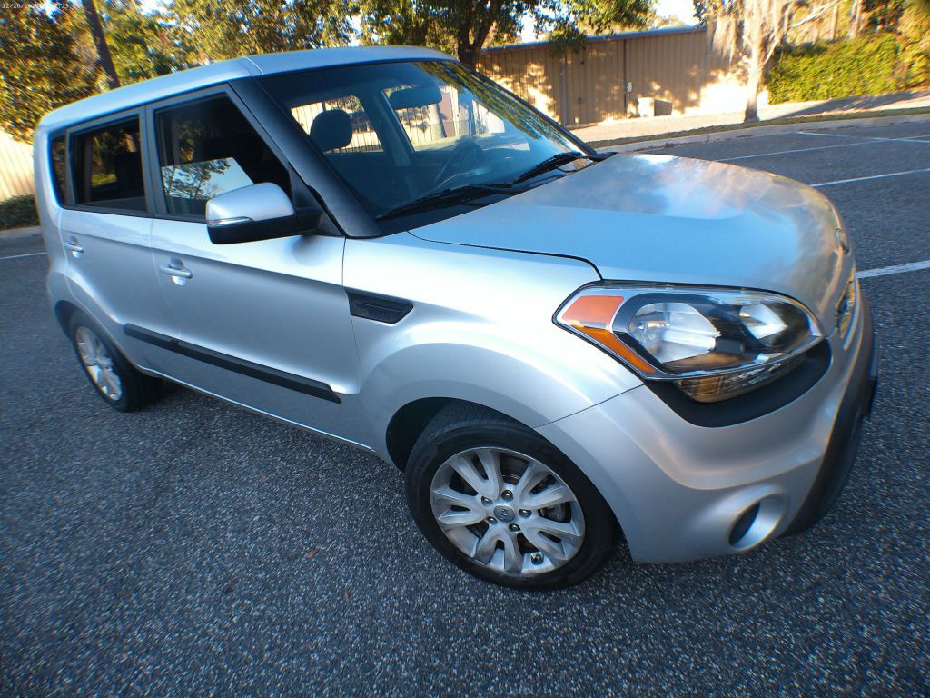 2013 Kia Soul Image 2