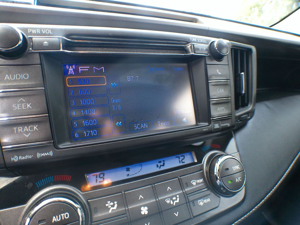 2013 Toyota Rav4 Image 9