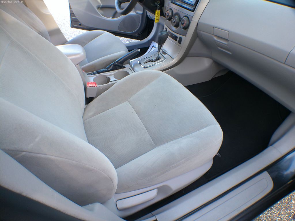 2012 Toyota Corolla Image 7