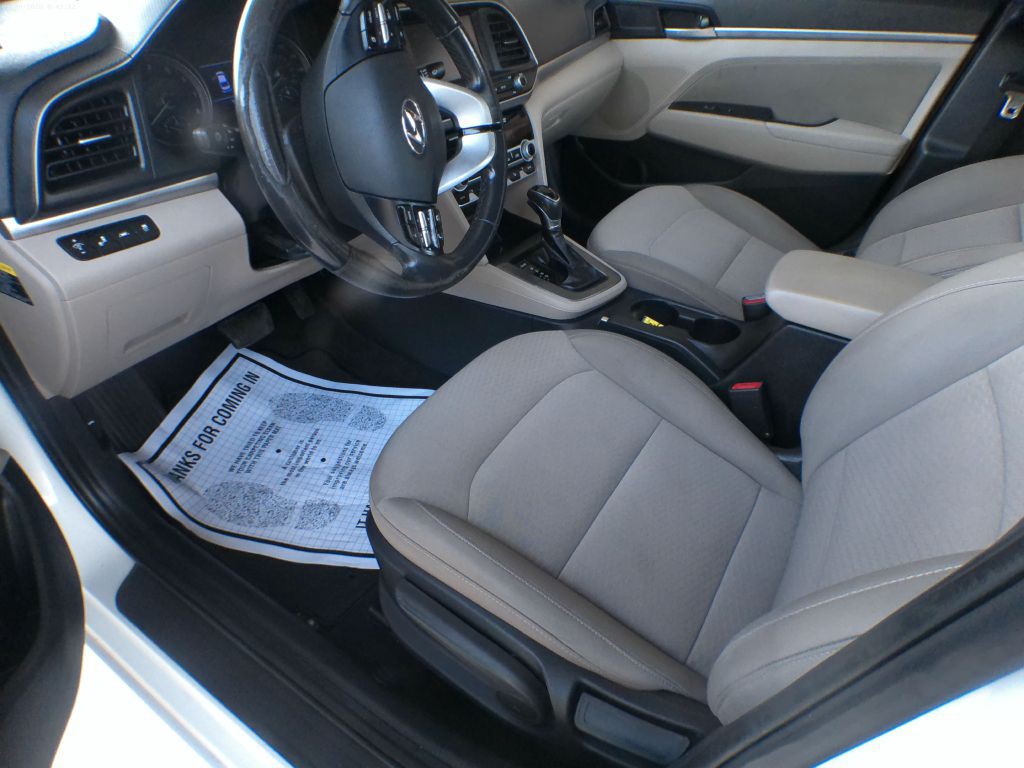 2019 Hyundai Elantra Image 5