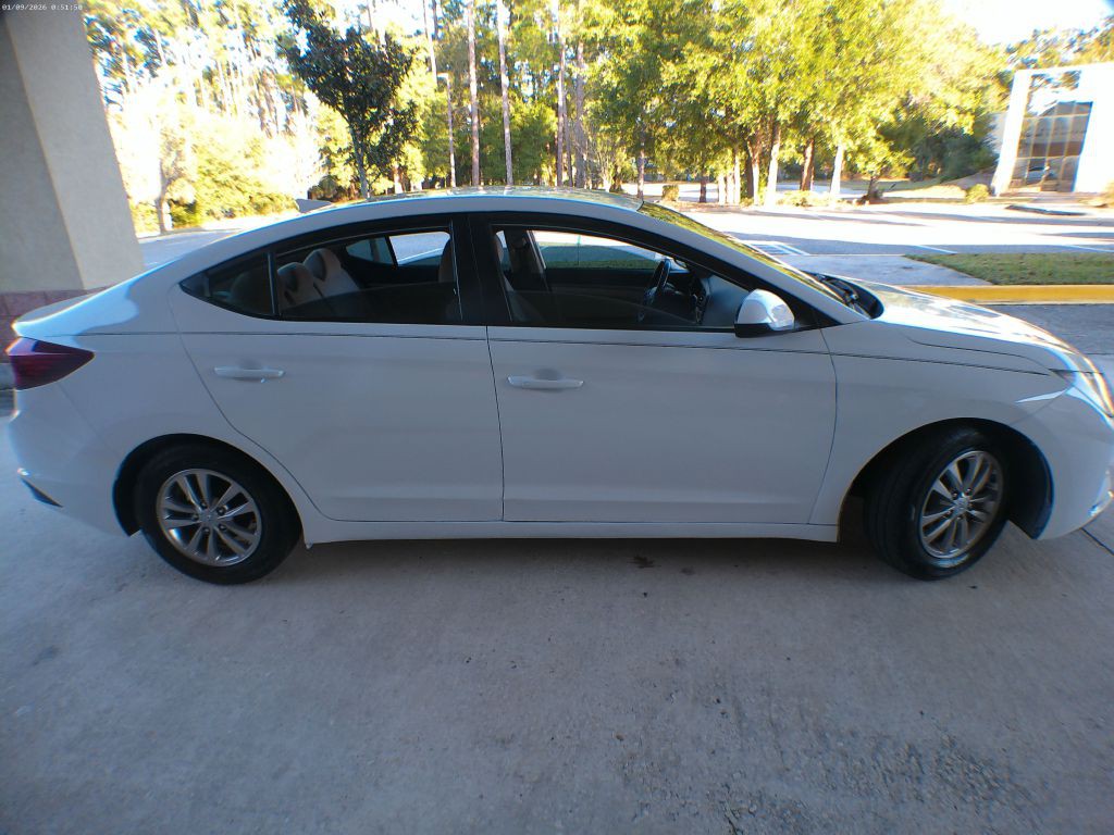 2019 Hyundai Elantra Image 16