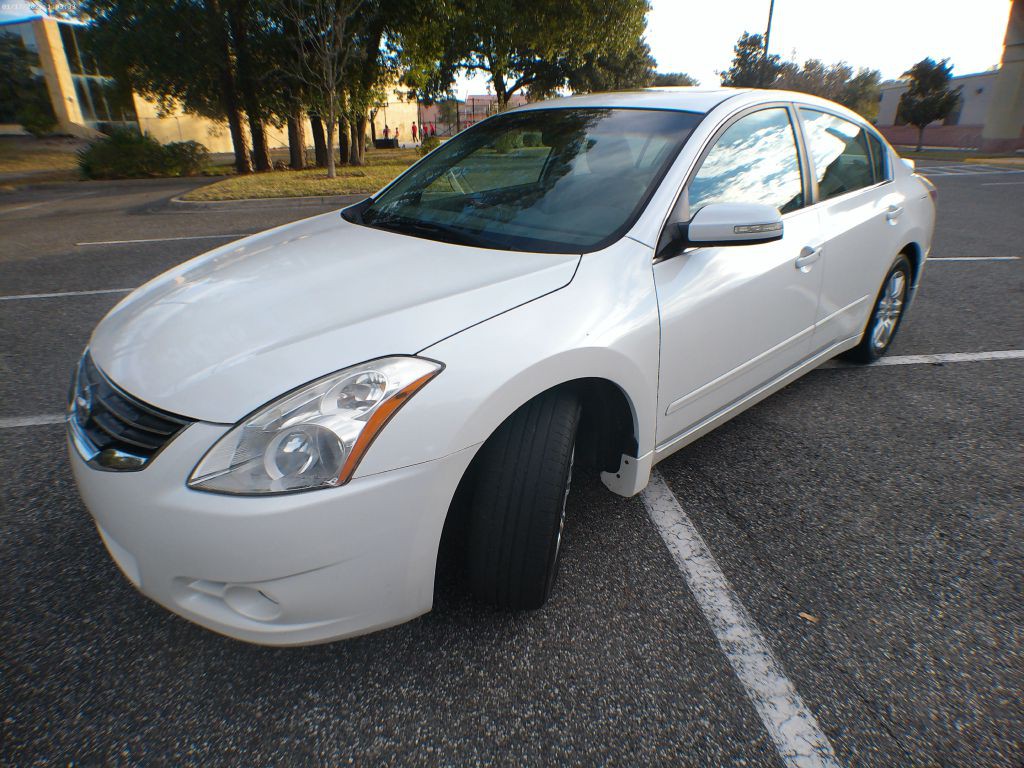 2012 Nissan Altima Image 1