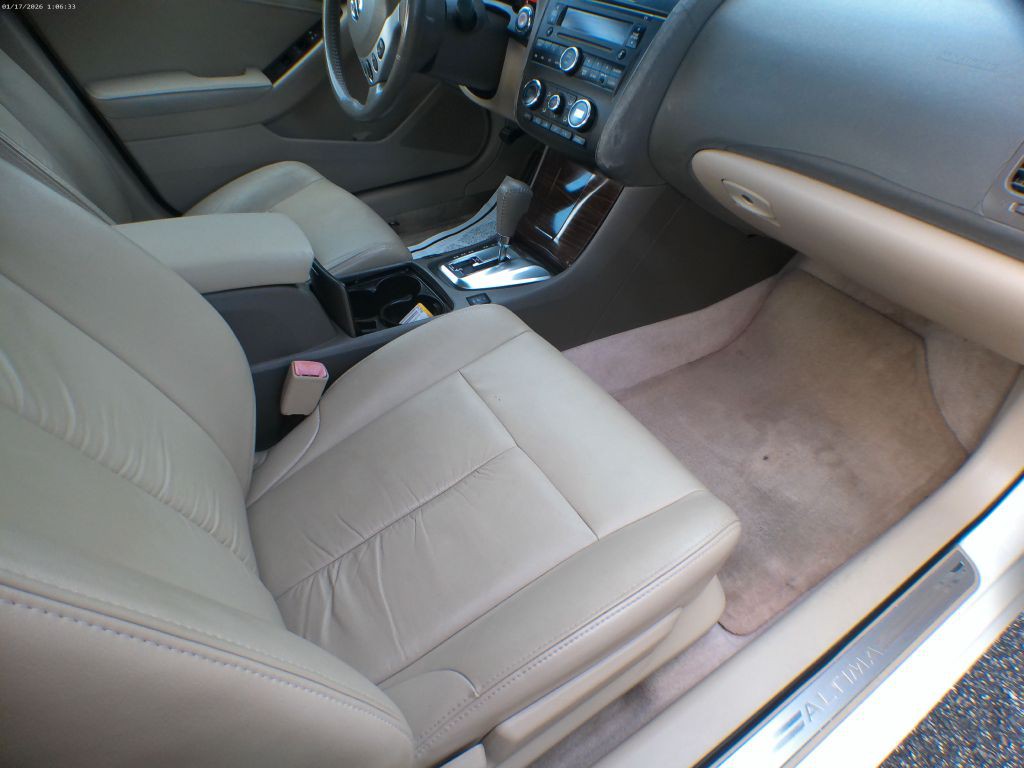 2012 Nissan Altima Image 8