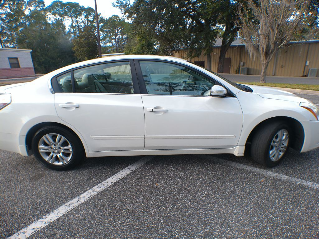 2012 Nissan Altima Image 12