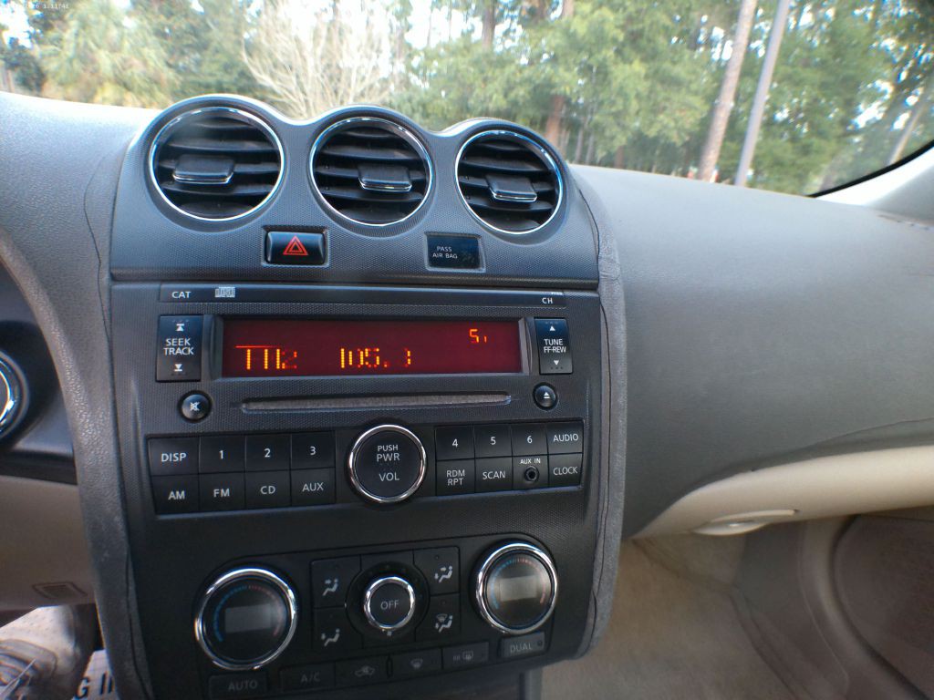 2012 Nissan Altima Image 17