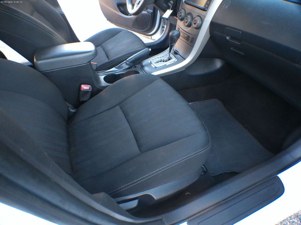 2013 Toyota Corolla Image 6