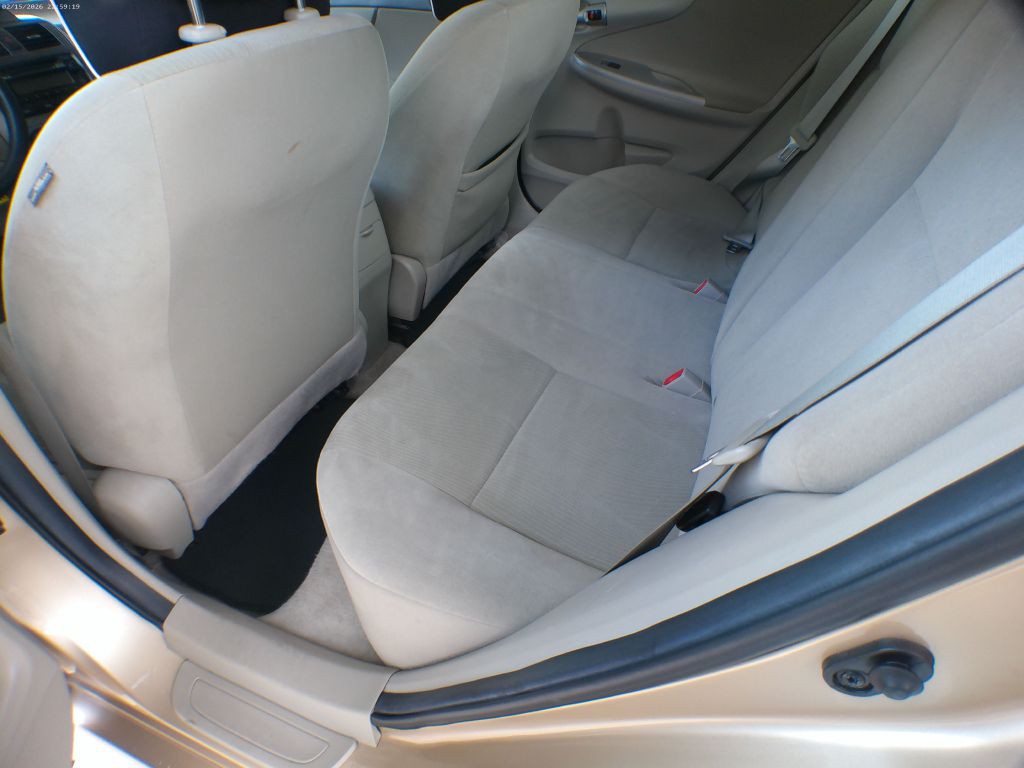 2012 Toyota Corolla Image 6